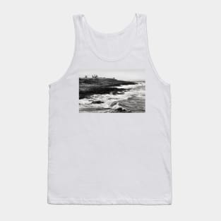 Rough waves hit the rocks near Dunstanburgh castle in Northumberland, UK Tank Top